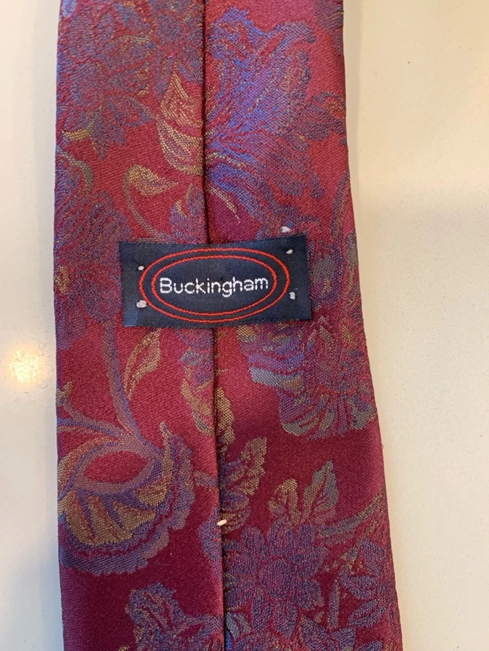 Buckingham Neck Tie Men’s W: 4” L: 57” Maroon Purple Floral Pattern